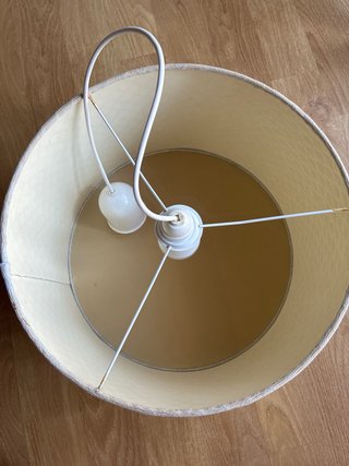 Lámpara infantil tela gris y blanca