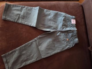 Pantalón niño/a 5 años verde