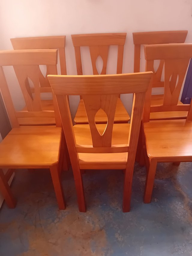 6 SILLAS DE MADERA COMO NUEVAS 60 EUROS, CARTAGENA