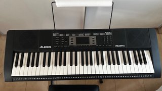 Teclado Alesis Melody 61 - Poco Uso