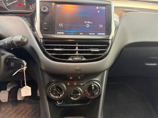 Peugeot 208 5P STYLE 1.2L PureTech 60KW (82CV)