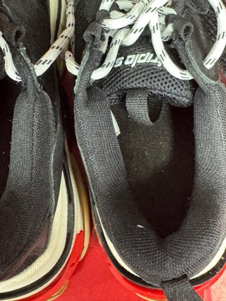 Zapatillas Triple S Negras Talla 40