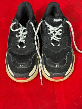 Zapatillas Triple S Negras Talla 40