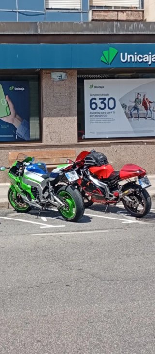 Aprilia RS 125 Sportbike Roja y Negra