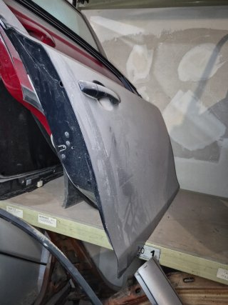 Puerta Volvo V40