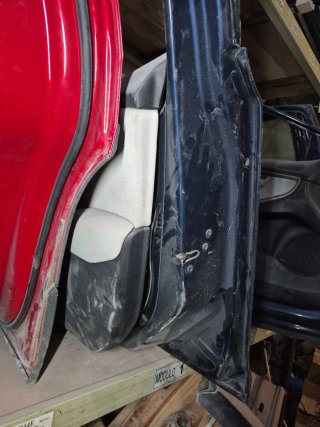 Puerta Volvo V40