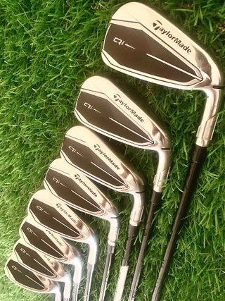 Golf set 14 palos TAYLORMADE Qi10 Grafito
