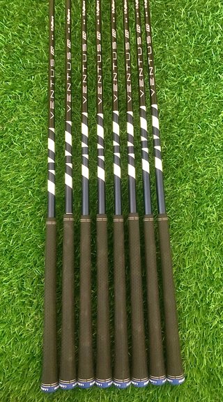 Golf set 14 palos TAYLORMADE Qi10 Grafito