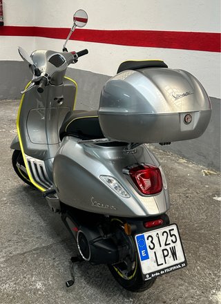 Se Vende Vespa eléctrica 3.6 averiada-para reparar