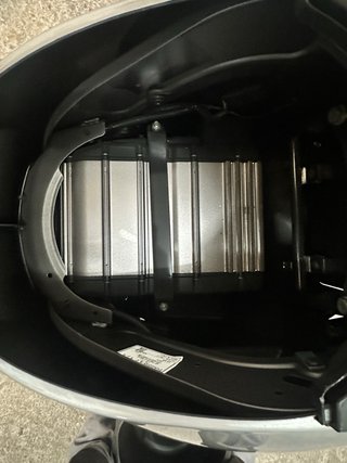 Se Vende Vespa eléctrica 3.6 averiada-para reparar