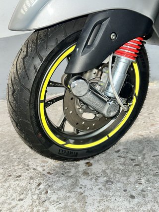 Se Vende Vespa eléctrica 3.6 averiada-para reparar