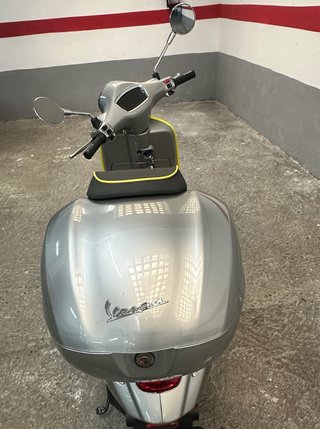 Se Vende Vespa eléctrica 3.6 averiada-para reparar