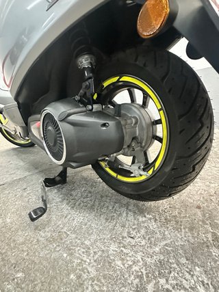 Se Vende Vespa eléctrica 3.6 averiada-para reparar
