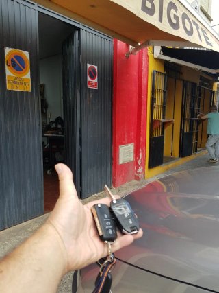 Vendo llave ya sincronizada en tu coche desde 30€