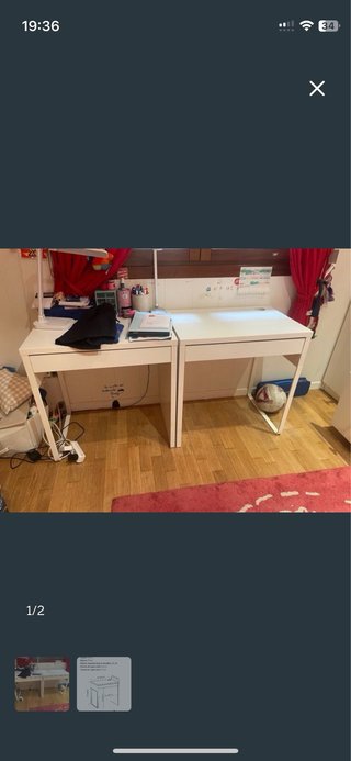 Una Mesa de estudio blanca