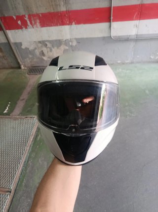 Casco Moto LS2 Blanco Semi Nuevo 45 negociable