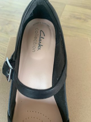 Zapatos Clarks Ambyr Light Negros