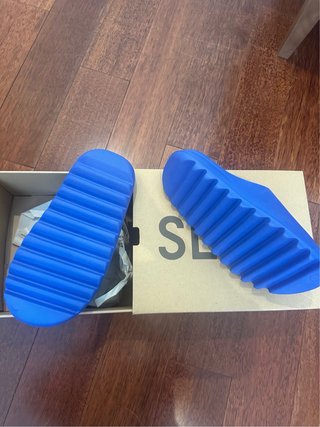 Adidas Yeezy Slide "Azure" - Originales con Caja,