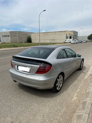 Mercedes-Benz C230 2001