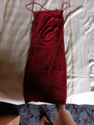 Vestidos Mujer Negro y Rojo (15 €los dos, uno 9€)