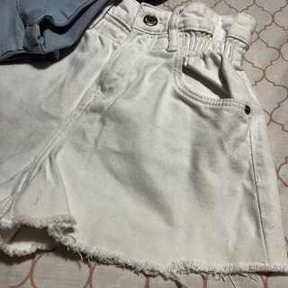 Conjunto 2 Shorts Bershka Azul y Blanco