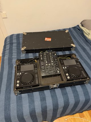 Remato Pioneer CDJ 700 + Mixer DJM 450 + Maleta
