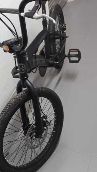 Bicicleta BMX Moma 360 Freestyle Negra