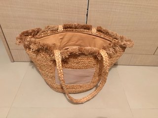 Bolso de playa rafia con flecos