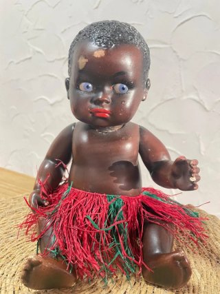 Antiguo muñeco Olot cartón piedra