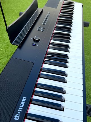 Piano Thomann SP-120, 76 tasti. Piano elettronico