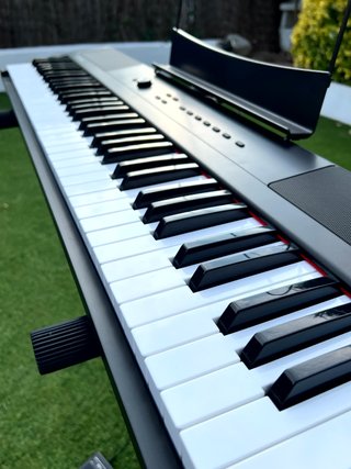 Piano Thomann SP-120, 76 tasti. Piano elettronico