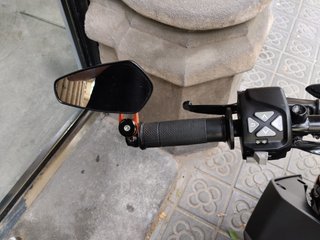 KTM Duke 125 Negra y Naranja