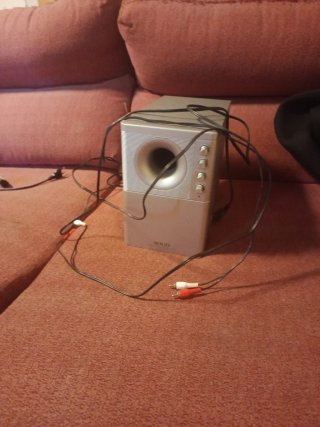 DVD con mando y altavoz