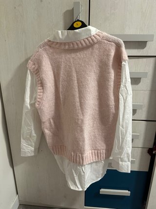 Camisa blanca y chaleco rosa Primark Talla M