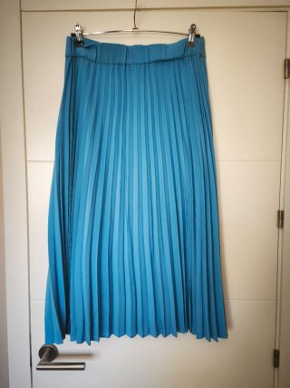 Falda Stradivarius azul, Talla XL