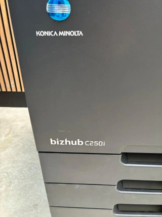 Fotocopiadora Konica Minolta C250i