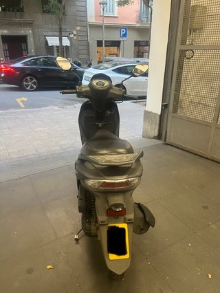 SYM Symphony 50 2021 Gris mate Solo 11.700 km