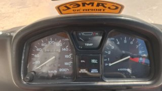 Honda Transalp 600 con tren delantero KTM adaptado