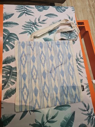 Bolsa Jumi beige y azul