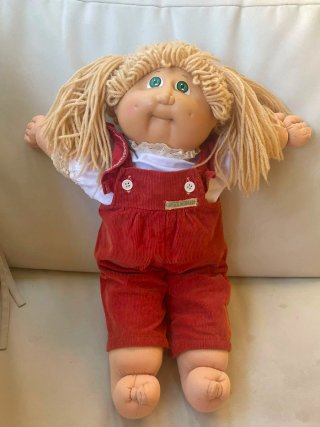 Muñeca Cabbage Patch Kids rubia