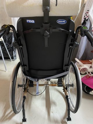 Silla de ruedas Rea Clematis Pro