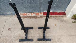 Banco de pesas y barra para gimnasio