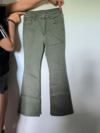 Pantalón campana verde talla 12-13
