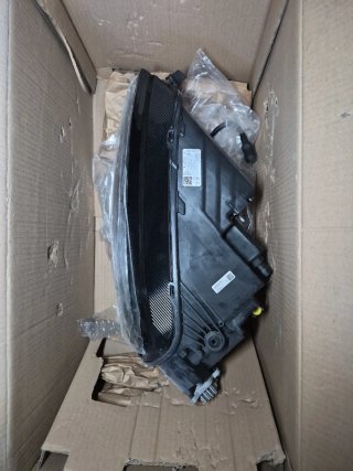 Faro Skoda Karoq 57B941035