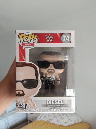 Varios Funko Pop de la WWE