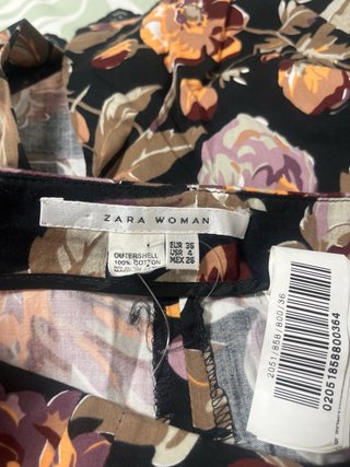 Falda midi Zara Talla S floral