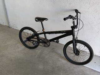Bicicleta BMX casi nueva