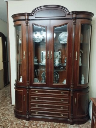 Mobile per soggiorno con cassettiera e vetrina in legno