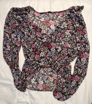 Blusa floral manga larga talla L