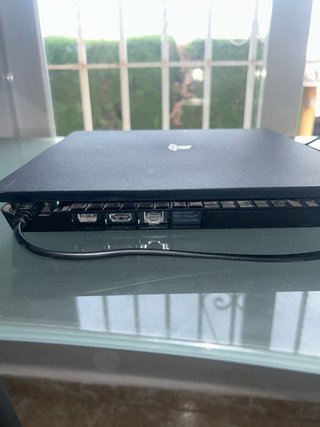 PS4 (PlayStation 4 SLIM ) Negra